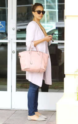 Jessica Alba pic #705425