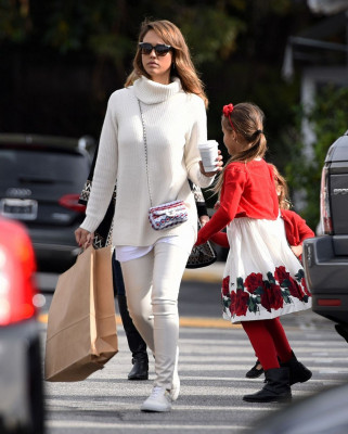 Jessica Alba pic #822893
