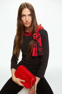 Jessica Miller for CH Herrera