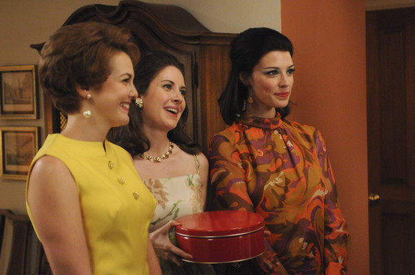 Jessica Pare pic #1262117