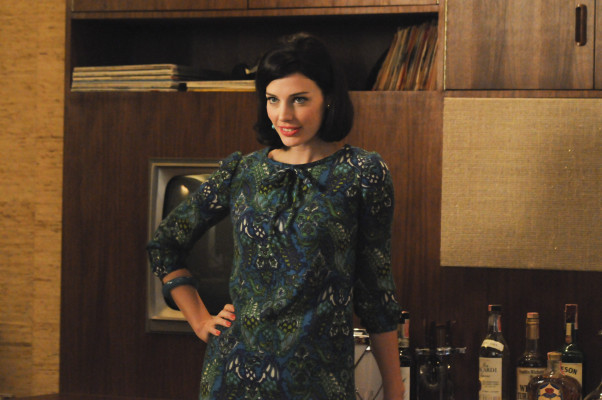 Jessica Pare pic #1259038
