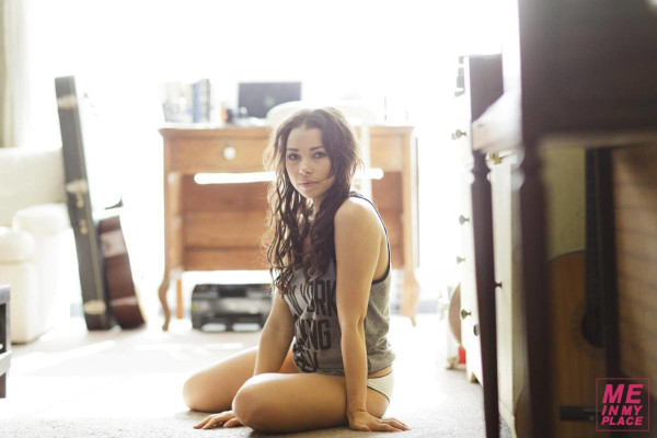 Jessica Parker Kennedy pic #669093