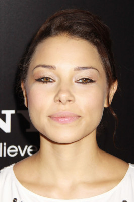 Jessica Parker Kennedy pic #639626