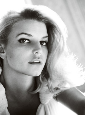 Jessica Simpson pic #152038