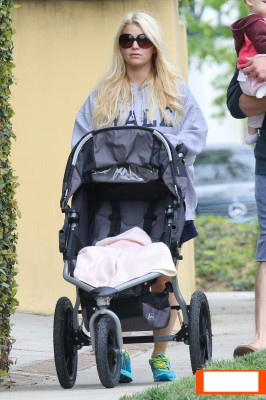 Jessica Simpson pic #599203