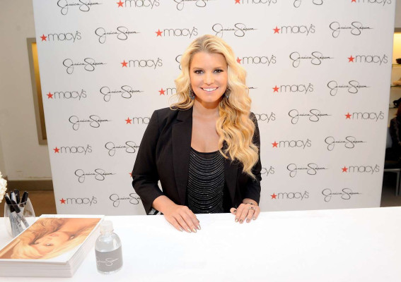 Jessica Simpson pic #409465