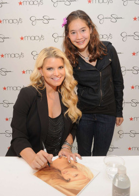 Jessica Simpson pic #409464
