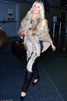 Jessica Simpson pic #660626
