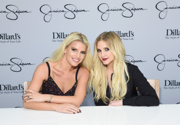 Jessica Simpson pic #734427