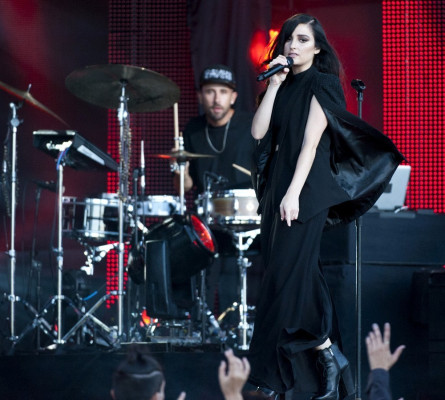 Jillian Banks pic #732731