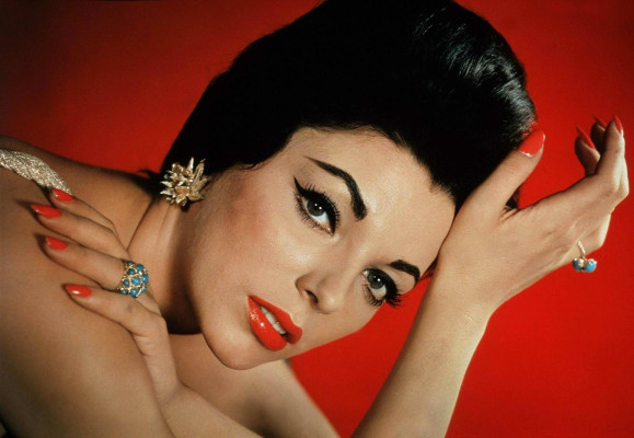 Joan Collins pic #246430