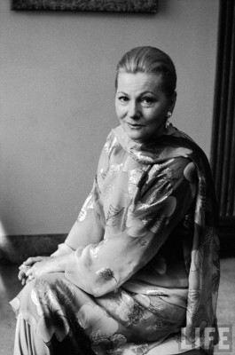Joan Fontaine pic #363120