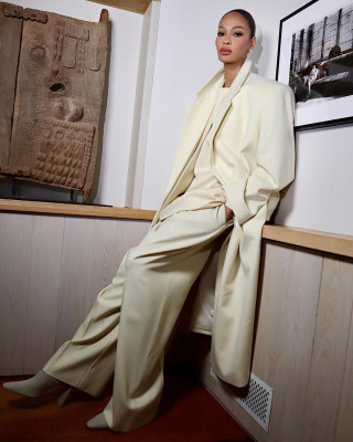 Joan Smalls pic #1372040