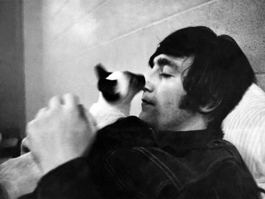 photo 18 in John Lennon gallery [id350472] 2011-02-28 00:00:00