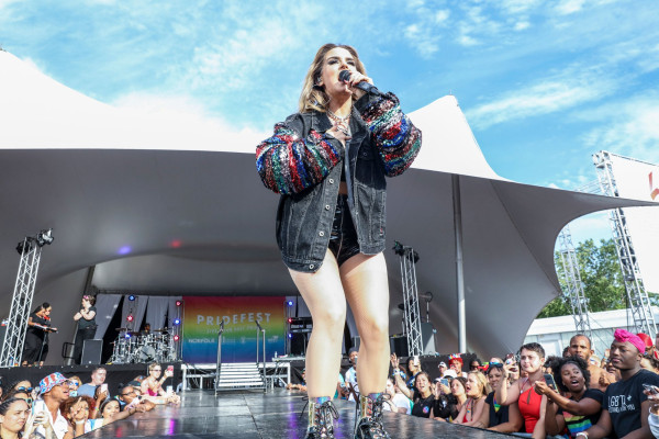 JoJo pic #1149631