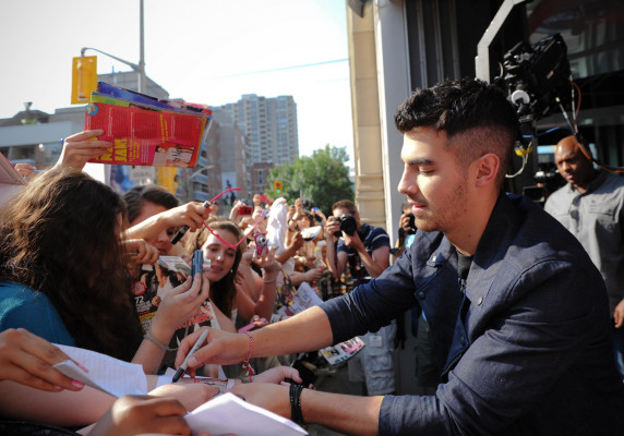 Jonas Brothers pic #681474