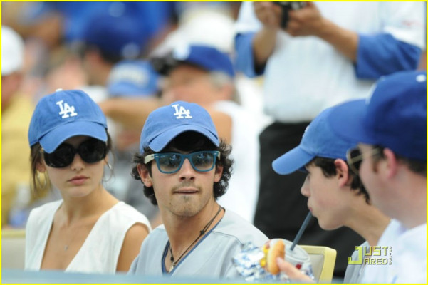 Jonas Brothers pic #147912