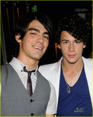 Jonas Brothers pic #143886