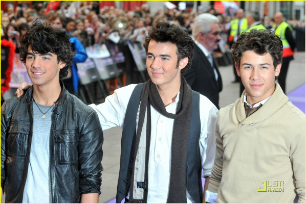 Jonas Brothers pic #156290