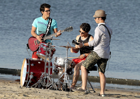 Jonas Brothers pic #253373