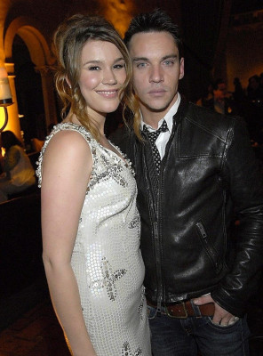 Jonathan Rhys-Meyers pic #624228