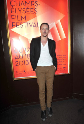 Jonathan Rhys-Meyers pic #727502