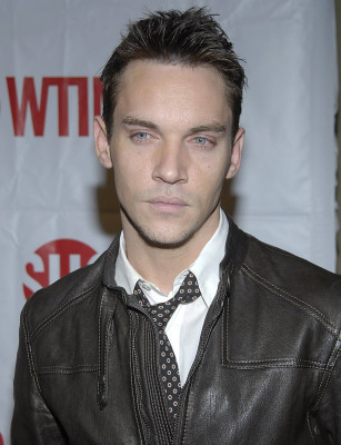 photo 17 in Jonathan Rhys-Meyers gallery [id720927] 2014-08-05 00:00:00