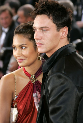 Jonathan Rhys-Meyers pic #725749