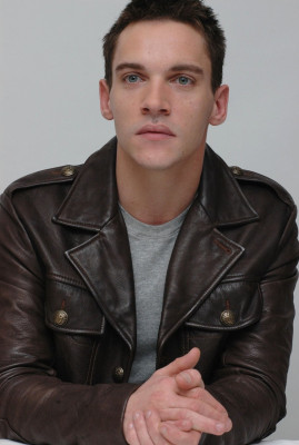 Jonathan Rhys-Meyers pic #724185