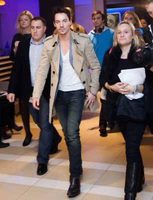 Jonathan Rhys-Meyers pic #596263