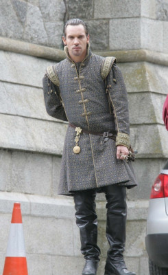 Jonathan Rhys-Meyers pic #624259