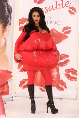 Katie Price (Jordan) pic #618136