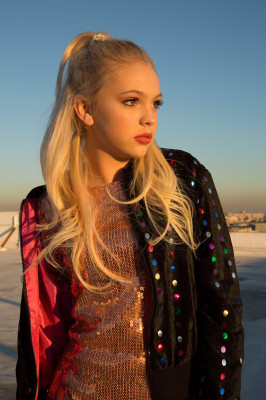 Jordyn Jones pic #923330