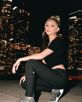 Jordyn Jones pic #1074216