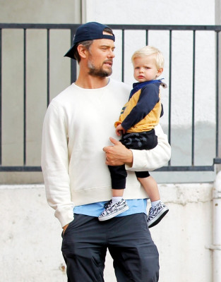 Josh Duhamel pic #763117