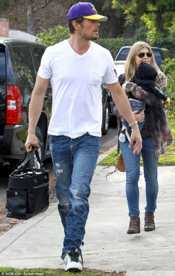 Josh Duhamel pic #690634