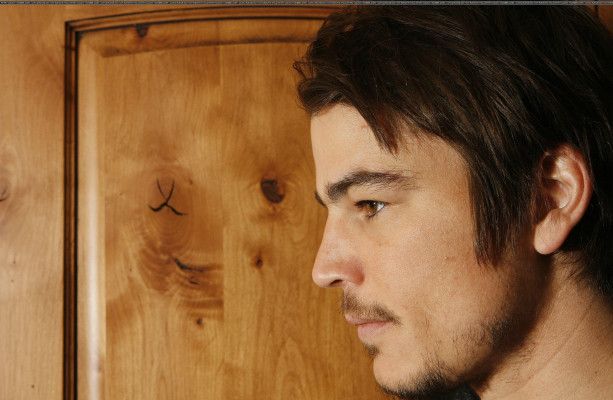 photo 22 in Josh Hartnett gallery [id168327] 2009-07-08 00:00:00