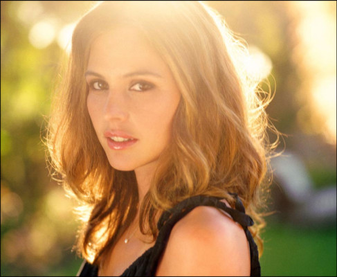 Josie Maran pic #197316