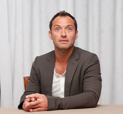 Jude Law pic #771003