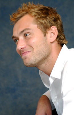 Jude Law pic #426999
