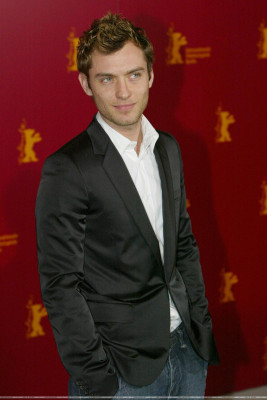 Jude Law pic #47493