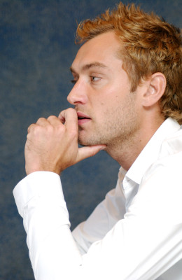 Jude Law pic #427002