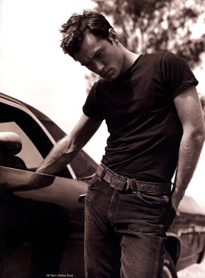 Jude Law pic #47470