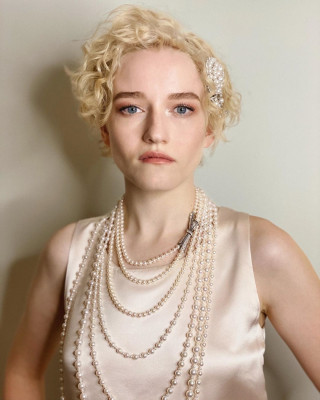 Julia Garner pic #1234453