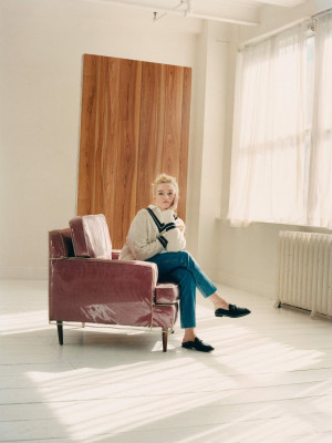 Julia Garner pic #1210205
