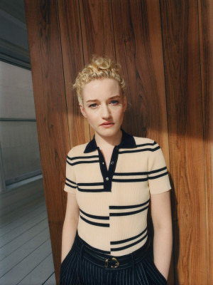 Julia Garner pic #1210212