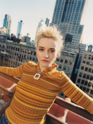 Julia Garner pic #1210213