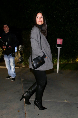 Julia Jones pic #1285833