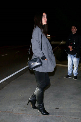 Julia Jones pic #1285834