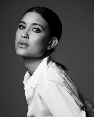 Julia Jones pic #1292569